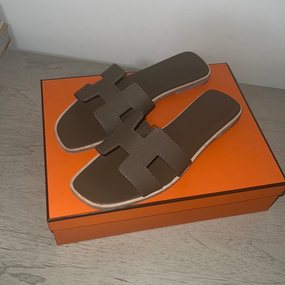 HERMÈS Oran sandal - Étoupe